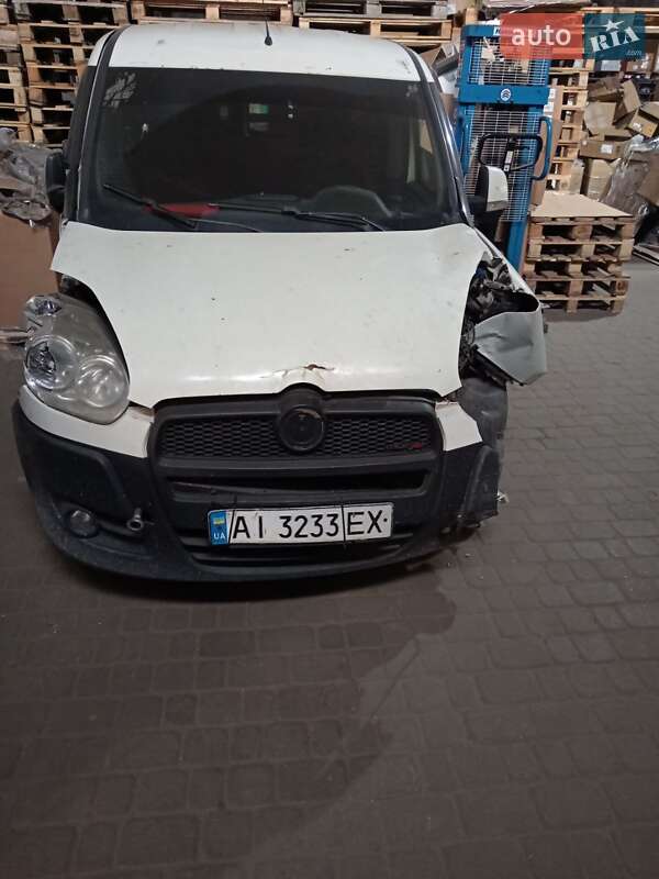 Вантажний фургон Fiat Doblo 2010 в Дніпрі