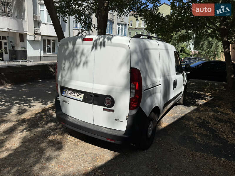 Вантажний фургон Fiat Doblo 2016 в Києві