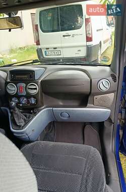 Минивэн Fiat Doblo 2004 в 