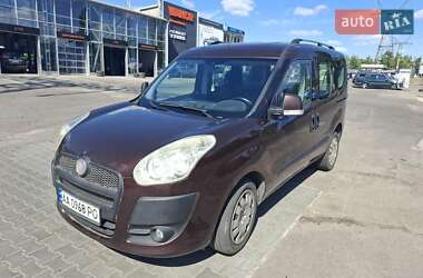 Минивэн Fiat Doblo 2011 в 