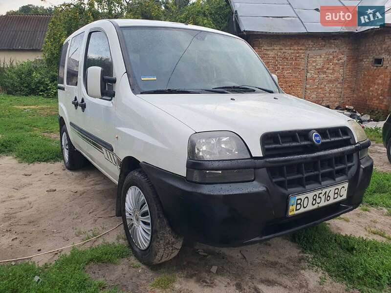 Мінівен Fiat Doblo 2005 в 