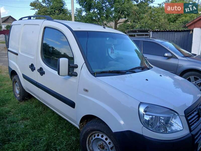 Fiat Doblo 2006