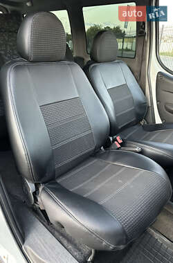 Минивэн Fiat Doblo 2008 в 