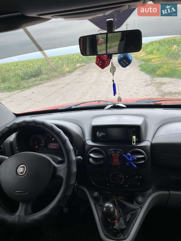 Минивэн Fiat Doblo 2009 в Чутове