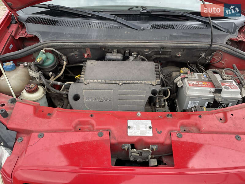 Минивэн Fiat Doblo 2009 в Чутове