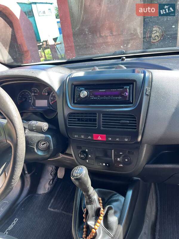 Минивэн Fiat Doblo 2010 в Ставище