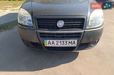 Минивэн Fiat Doblo 2011 в Киеве