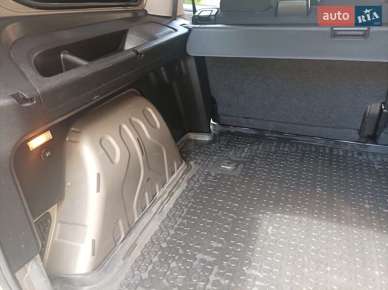 Минивэн Fiat Doblo 2018 в Ужгороде