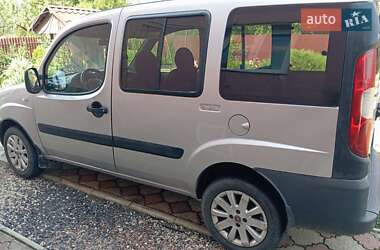 Минивэн Fiat Doblo 2010 в 
