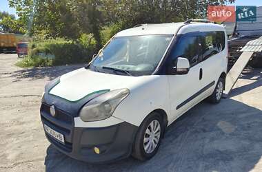 Минивэн Fiat Doblo 2011 в 
