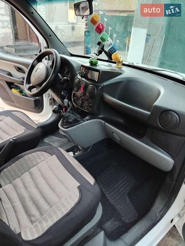 Мінівен Fiat Doblo 2005 в Острозі фото 10 Мінівен Fiat Doblo 2005 в Острозі