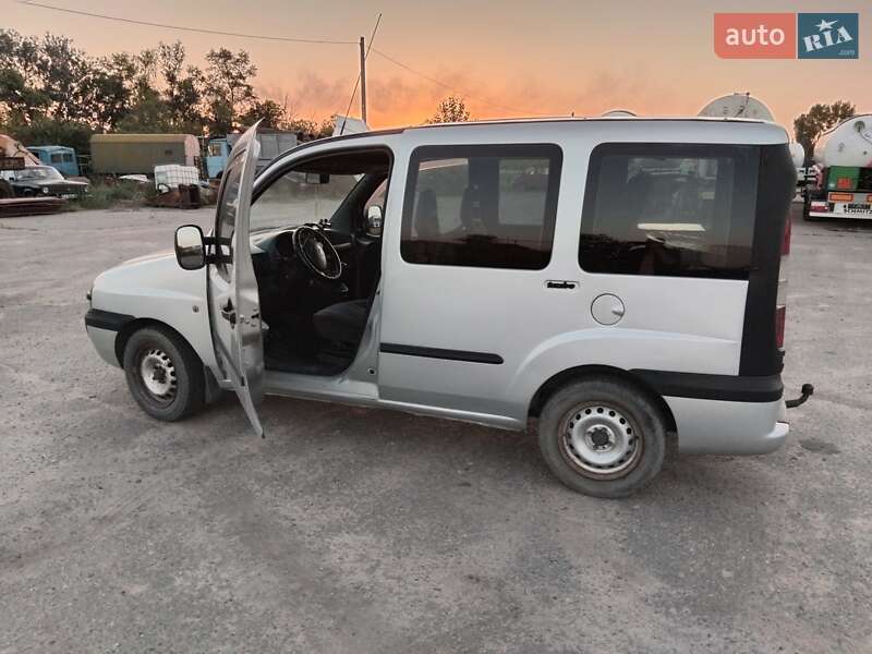 Минивэн Fiat Doblo 2001 в 