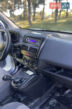 Грузовой фургон Fiat Doblo 2011 в 