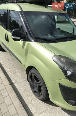 Минивэн Fiat Doblo 2010 в 
