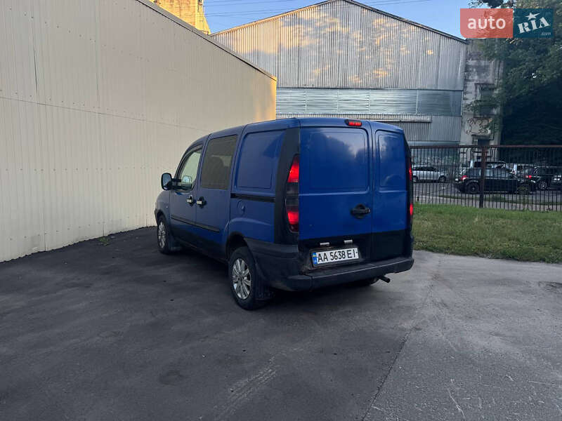Другие грузовики Fiat Doblo 2002 в Киеве