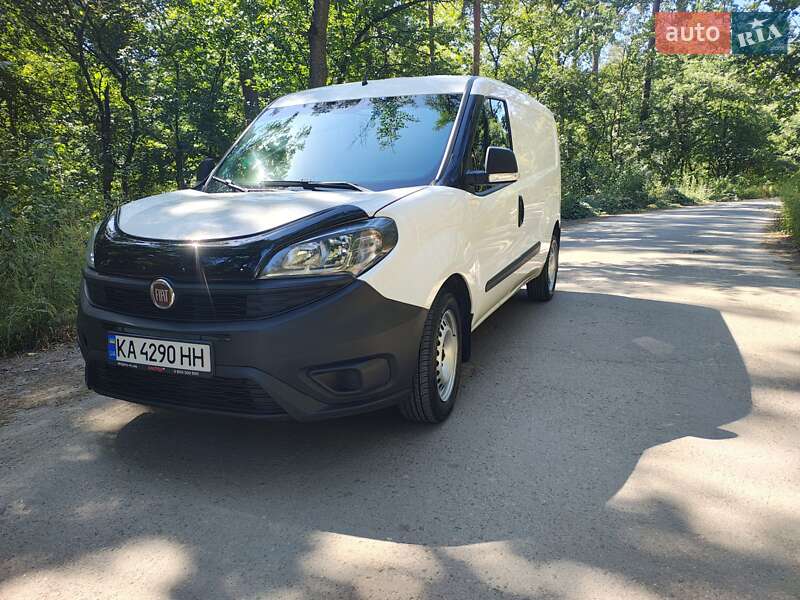 Грузовой фургон Fiat Doblo 2019 в 