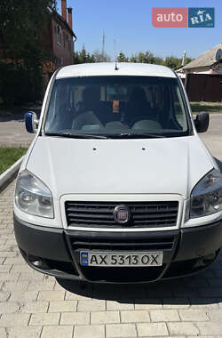 Минивэн Fiat Doblo 2011 в 