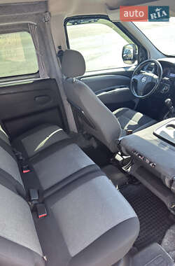 Минивэн Fiat Doblo 2011 в 