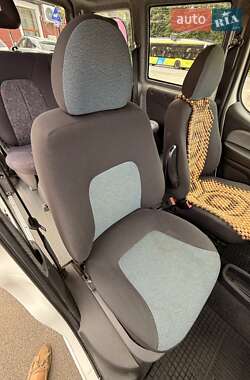 Минивэн Fiat Doblo 2010 в 