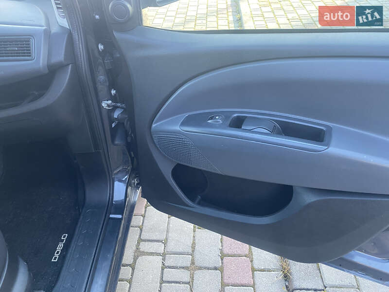 Минивэн Fiat Doblo 2013 в Косове