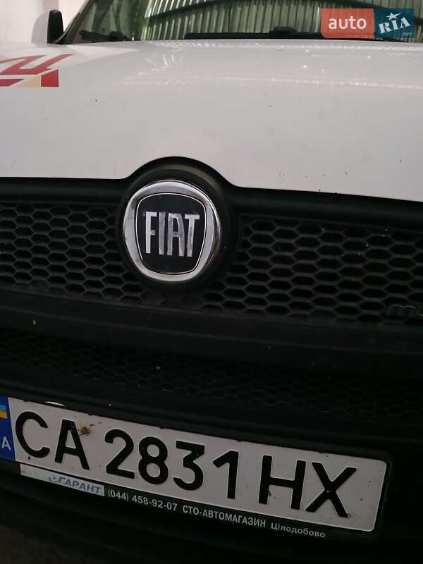 Fiat Doblo 2011