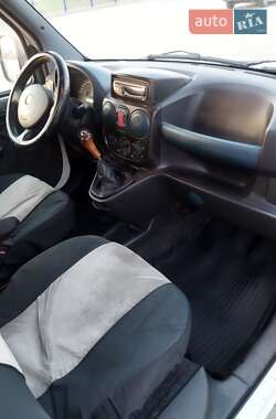 Минивэн Fiat Doblo 2001 в 