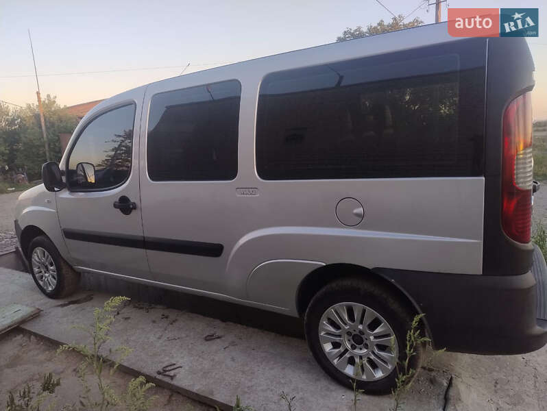 Минивэн Fiat Doblo 2009 в Днепре