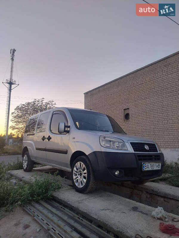 Минивэн Fiat Doblo 2009 в Днепре