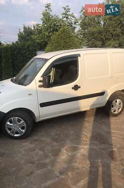 Грузопассажирский фургон Fiat Doblo 2012 в 