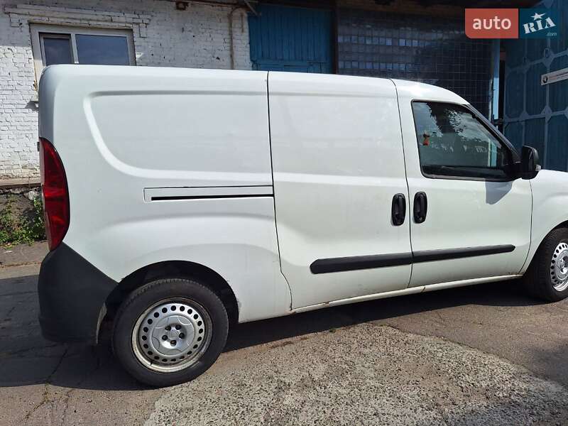 Грузовой фургон Fiat Doblo 2012 в Киеве