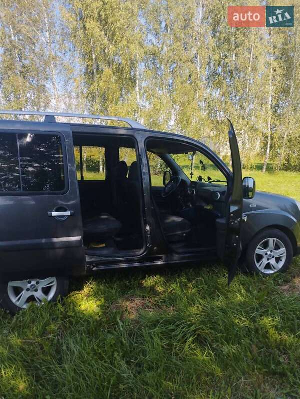 Минивэн Fiat Doblo 2007 в Звягеле фото 2 Минивэн Fiat Doblo 2007 в Звягеле