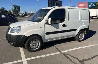 Грузовой фургон Fiat Doblo 2014 в Киеве