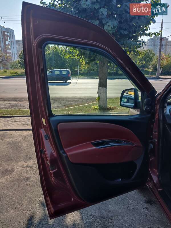 Минивэн Fiat Doblo 2010 в Харькове