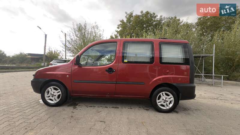 Минивэн Fiat Doblo 2004 в Кельменцах