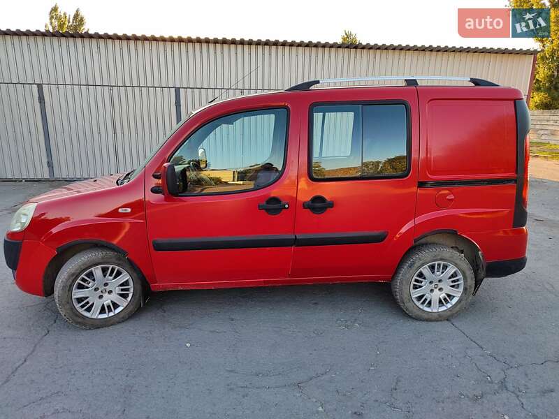 Минивэн Fiat Doblo 2009 в Дунаевцах