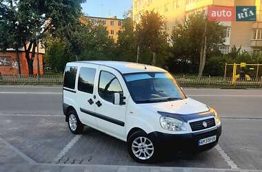 Минивэн Fiat Doblo 2010 в 