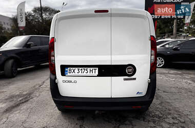 Грузовой фургон Fiat Doblo 2016 в 