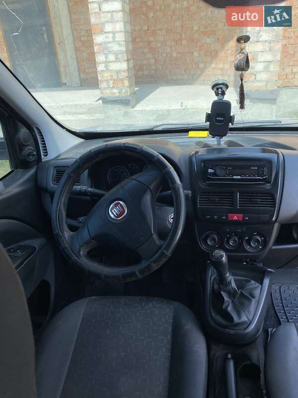 Грузовой фургон Fiat Doblo 2013 в Львове