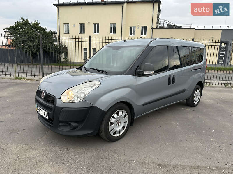 Минивэн Fiat Doblo 2012 в 
