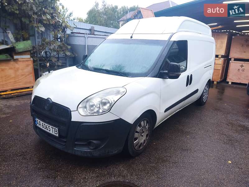 Грузовой фургон Fiat Doblo 2013 в Киеве