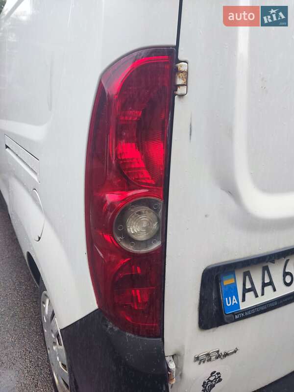 Грузовой фургон Fiat Doblo 2013 в Киеве