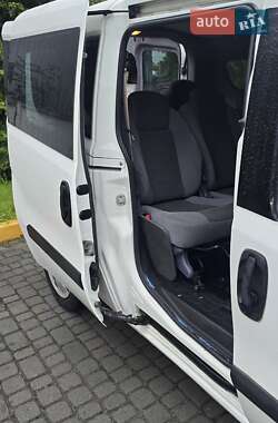 Минивэн Fiat Doblo 2010 в 