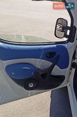 Минивэн Fiat Doblo 2004 в 