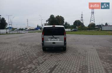 Минивэн Fiat Doblo 2004 в 