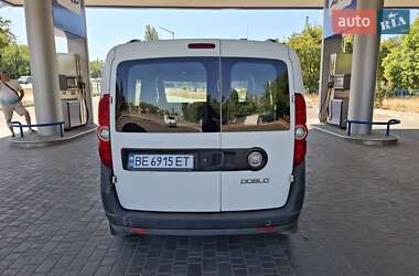 Минивэн Fiat Doblo 2010 в 