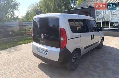 Минивэн Fiat Doblo 2011 в 