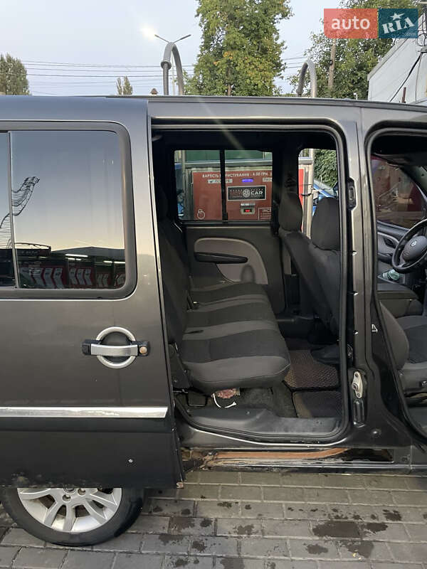 Мінівен Fiat Doblo 2007 в Києві