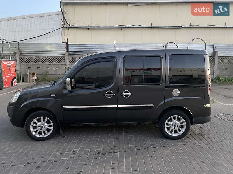 Мінівен Fiat Doblo 2007 в Києві