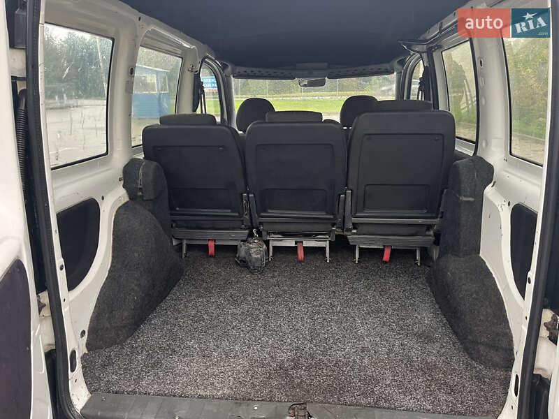 Минивэн Fiat Doblo 2005 в Дубно