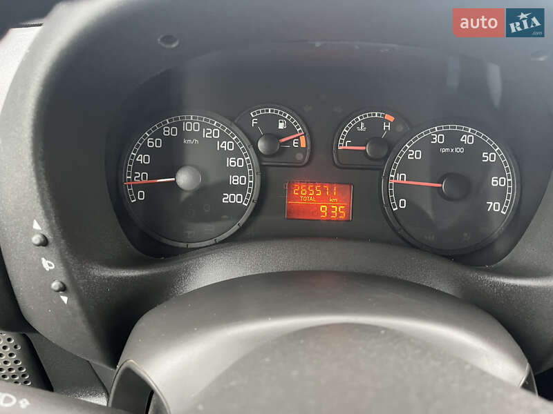 Минивэн Fiat Doblo 2005 в Дубно
